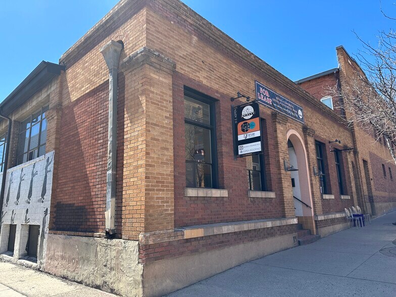 111 E Aspen Ave, Flagstaff, AZ à louer - Photo de l’immeuble – Image 3 sur 11