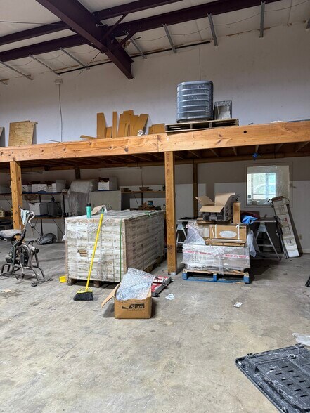 1507 E Texas St, Bossier City, LA à louer - Photo de l’immeuble – Image 3 sur 9