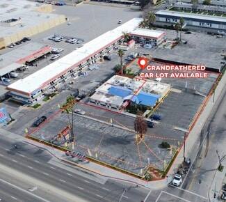 Plus de détails pour 4030 N Blackstone Ave, Fresno, CA - Local commercial à louer