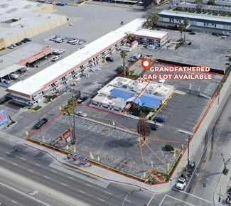 Plus de détails pour 4030 N Blackstone Ave, Fresno, CA - Local commercial à louer