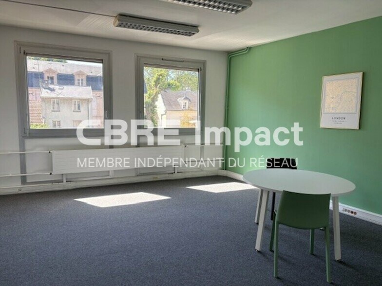 Bureau dans Reims à louer - Photo intérieure – Image 2 sur 8