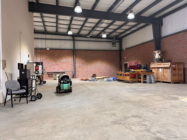 410-430 Miller Rd, Medford, NJ à vendre - Photo intérieure – Image 3 sur 4