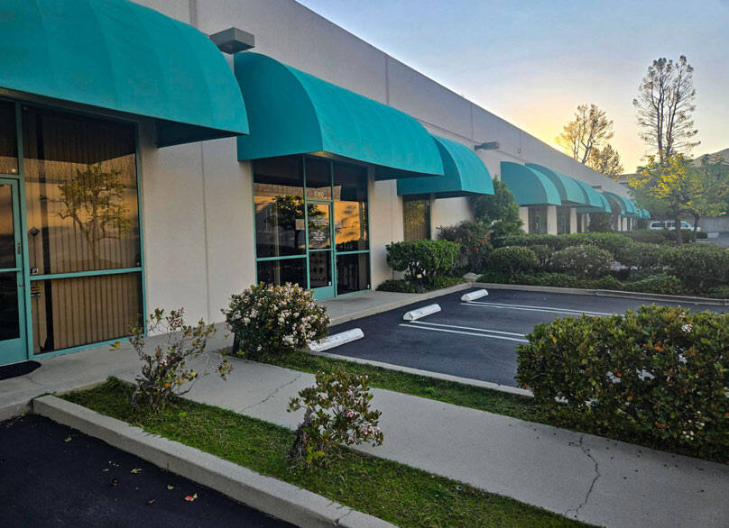 5352-5380 Sterling Center Dr, Westlake Village, CA à louer - Photo de l’immeuble – Image 2 sur 2