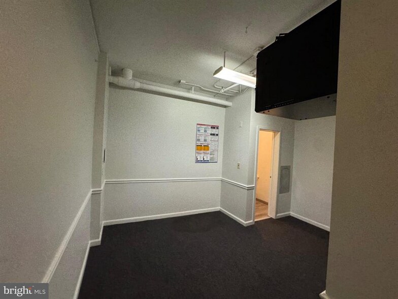 220 Church St, Philadelphia, PA à louer - Photo de l’immeuble – Image 3 sur 7