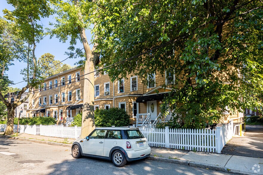 22-32 Cogswell Ave, Cambridge, MA à vendre - Photo de l’immeuble – Image 2 sur 21