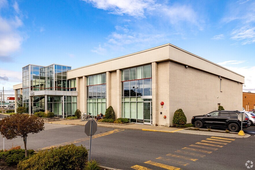 6953-6975 Taschereau Boul, Brossard, QC à louer - Photo de l’immeuble – Image 3 sur 6