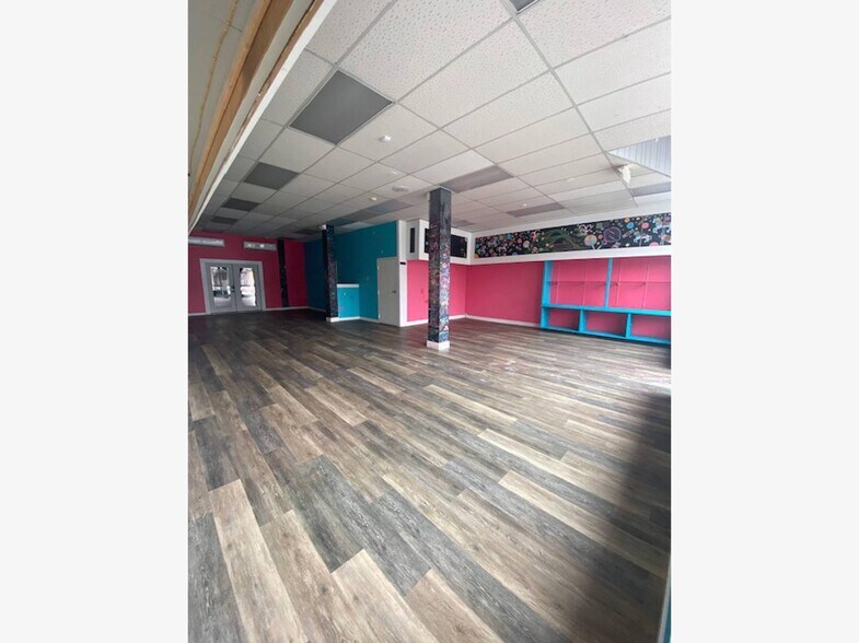 20 E Main St, Torrington, CT à louer - Photo de l’immeuble – Image 2 sur 5