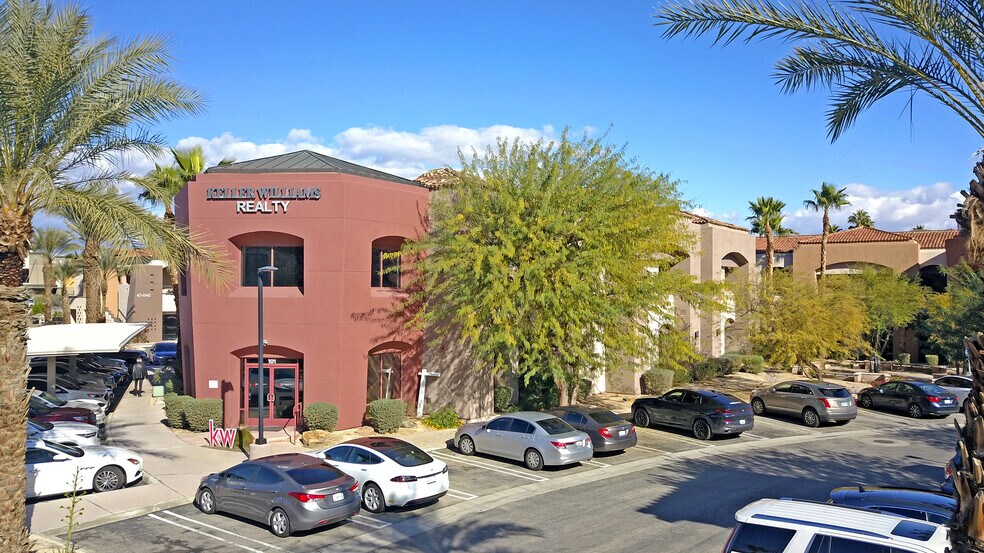 47100 Washington St, La Quinta, CA à louer - Photo de l’immeuble – Image 3 sur 3