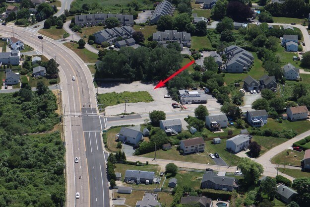 2 Sand Hill Cove Rd, Narragansett, RI à vendre - Photo de l’immeuble – Image 2 sur 5