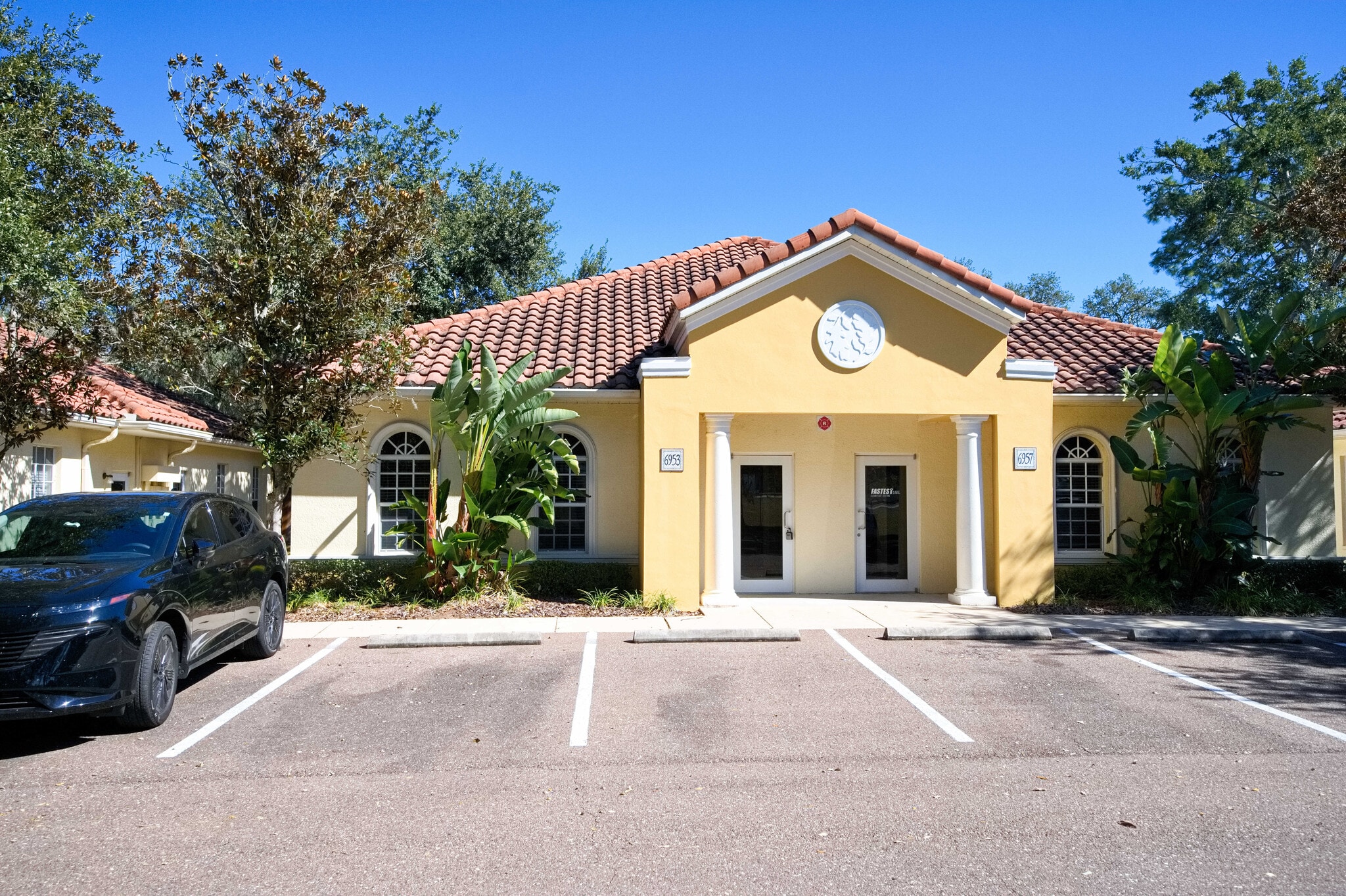 6989 E Fowler Ave, Temple Terrace, FL à louer Photo intérieure– Image 1 sur 15