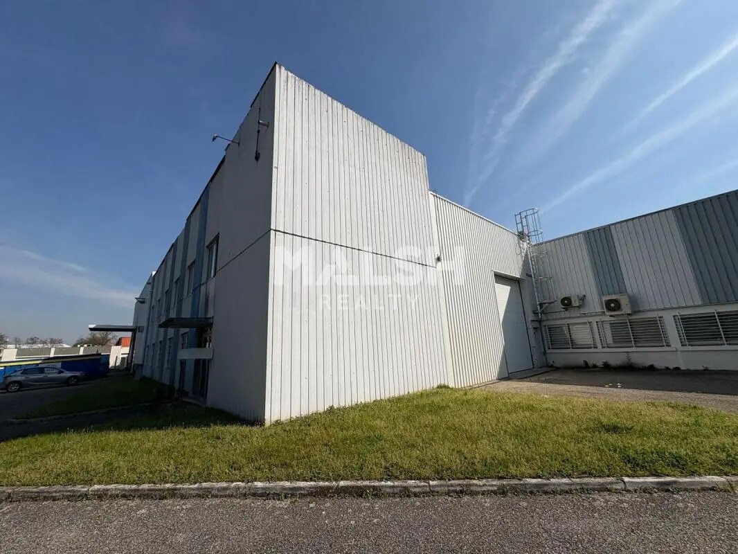 Local d'activités dans Irigny à vendre Photo de l’immeuble– Image 1 sur 12