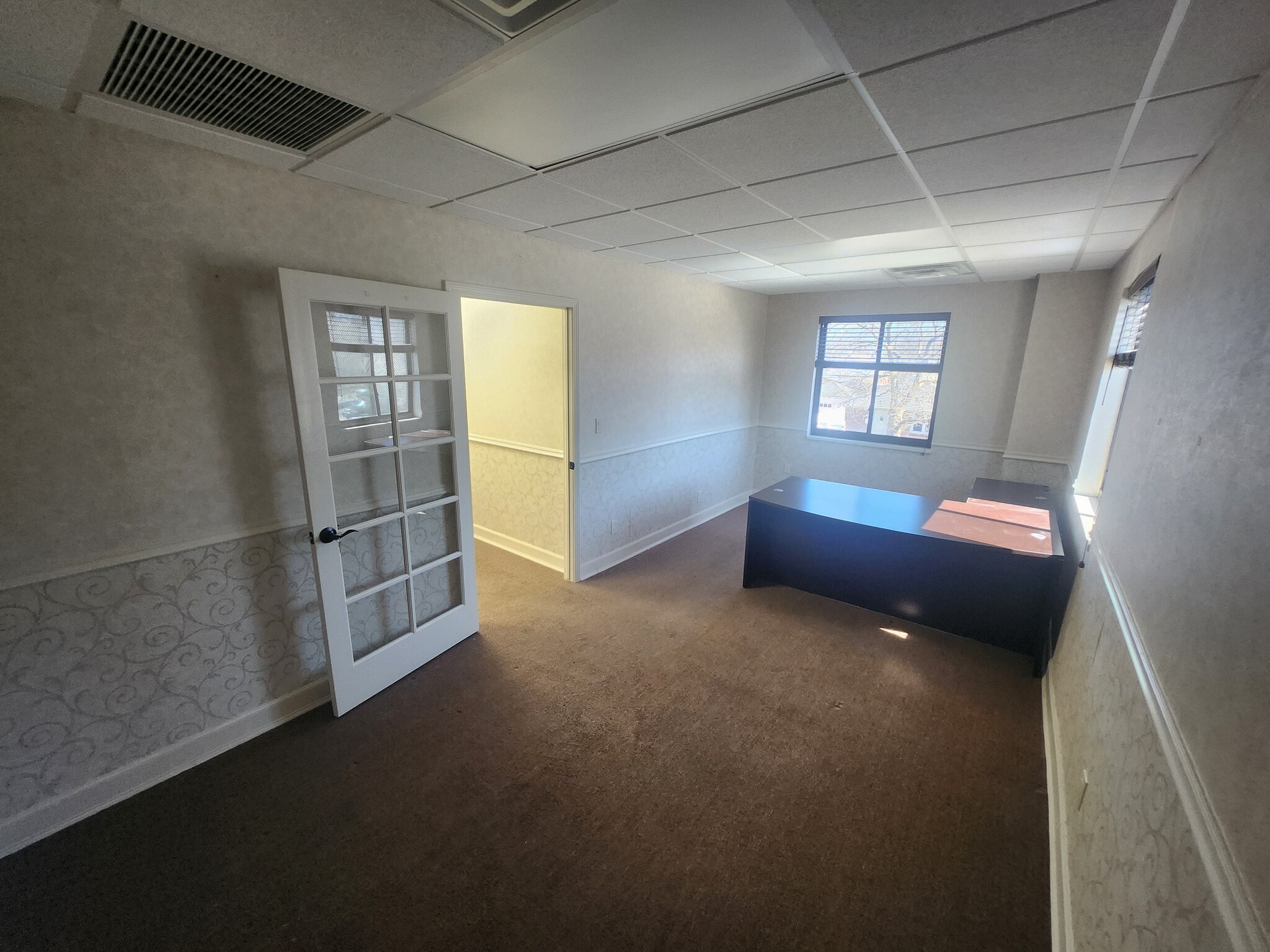 5847 Francis Lewis Blvd, Oakland Gardens, NY à louer Photo intérieure– Image 1 sur 10