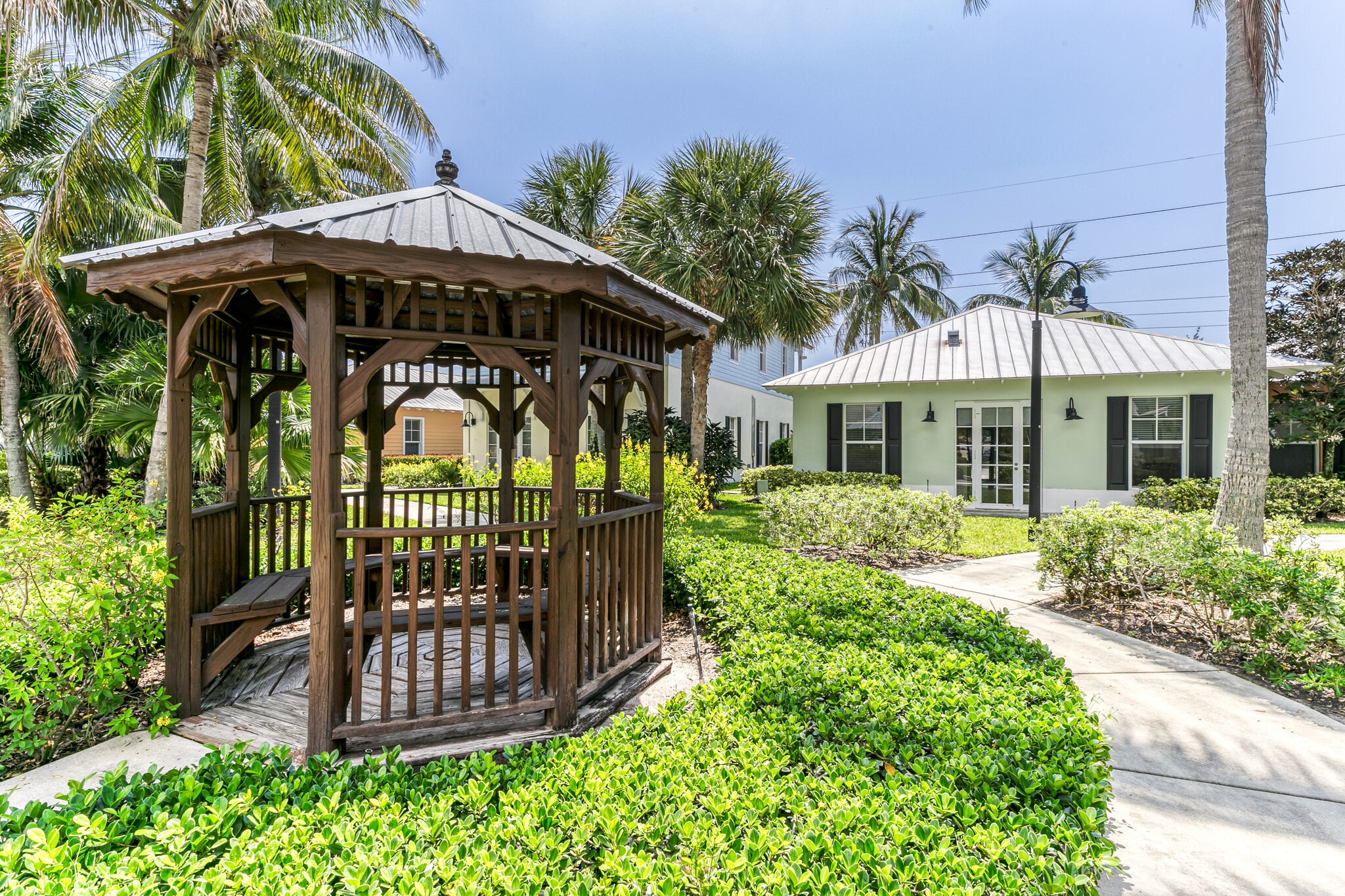 955 NW 17th Ave, Delray Beach, FL à vendre Photo de l’immeuble– Image 1 sur 2