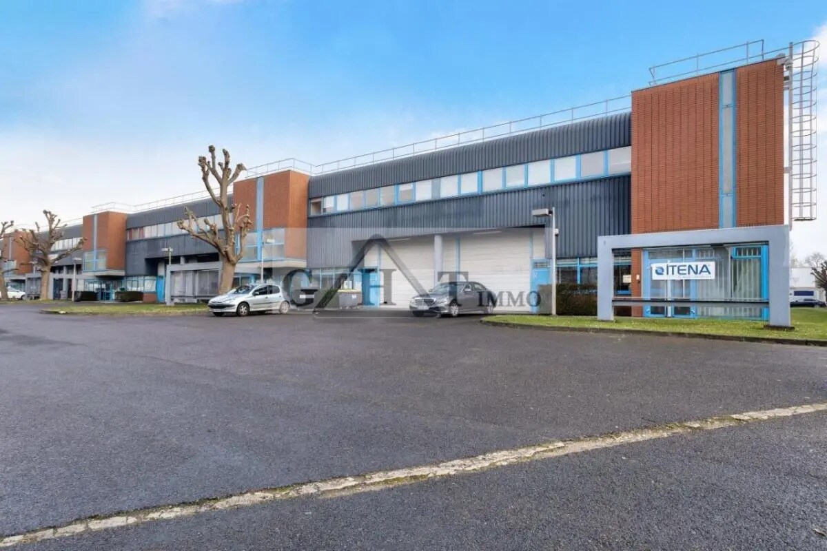 Bureau dans Villepinte à louer Photo de l’immeuble– Image 1 sur 5