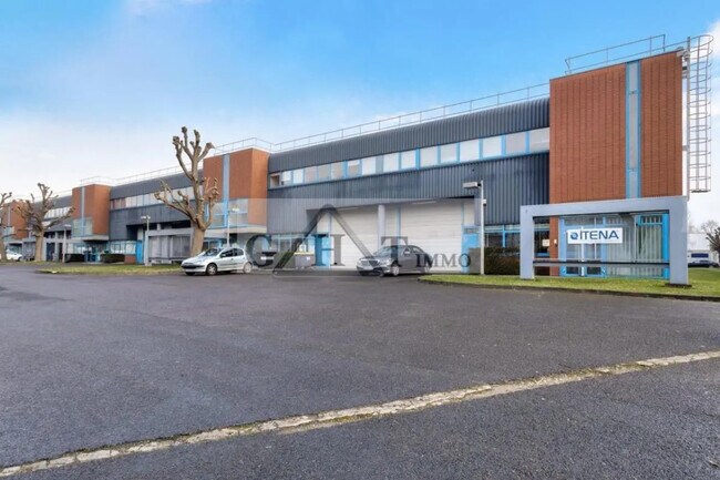 Plus de détails pour Bureau, Local d'activités à louer