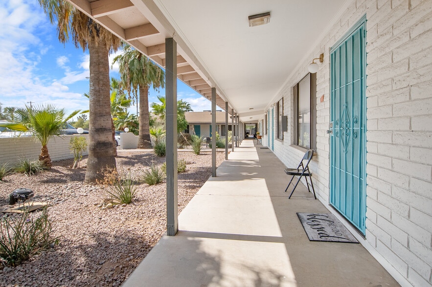 2011 N 51st St, Phoenix, AZ à vendre - Photo de l’immeuble – Image 3 sur 15