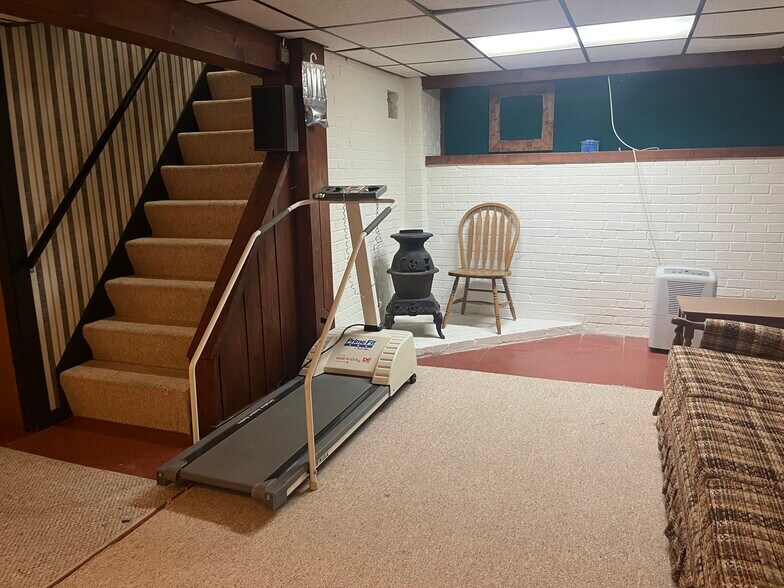 451/457 Joffre Cherry Valley St, Burgettstown, PA à vendre - Photo de l’immeuble – Image 3 sur 22