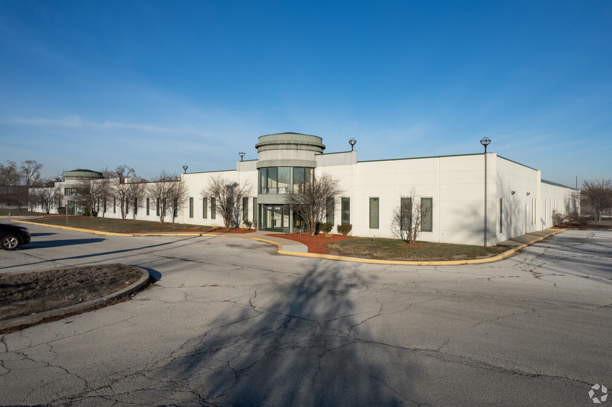 15115 S Dixie Hwy, Harvey, IL à louer Photo de l’immeuble– Image 1 sur 7