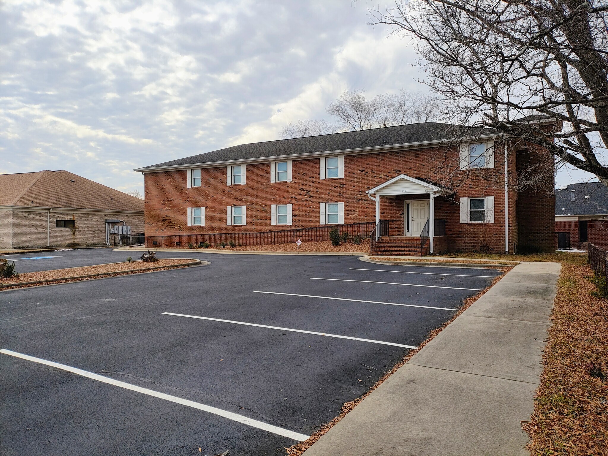516 Beaumont Rd, Fayetteville, NC à louer Photo de l’immeuble– Image 1 sur 23