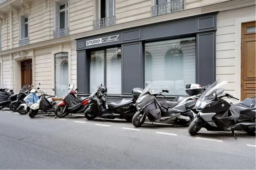 65 Rue D'Anjou, Paris à louer - Photo de l’immeuble – Image 2 sur 5