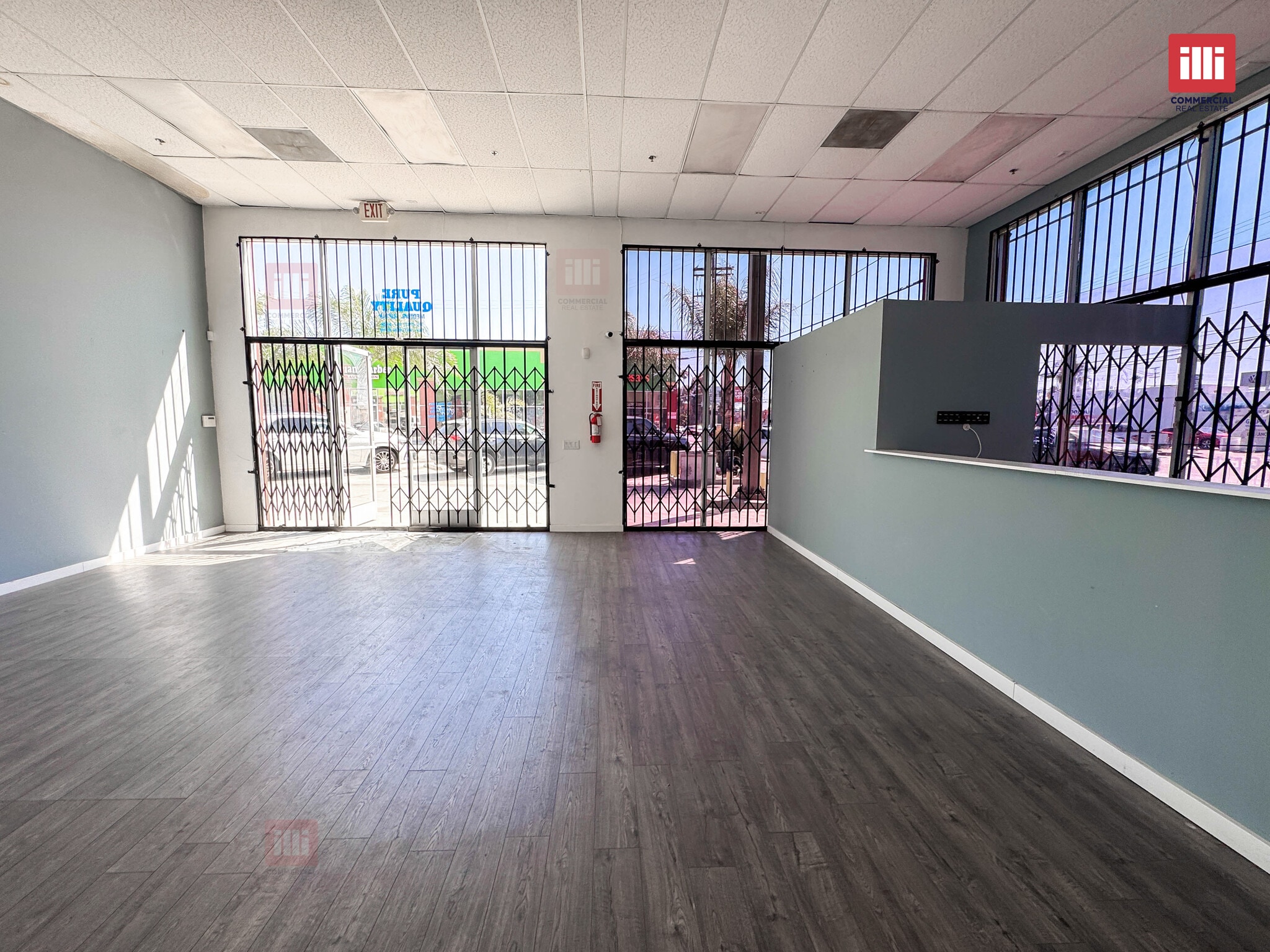 8332 Sepulveda Blvd, North Hills, CA à louer Photo intérieure– Image 1 sur 10