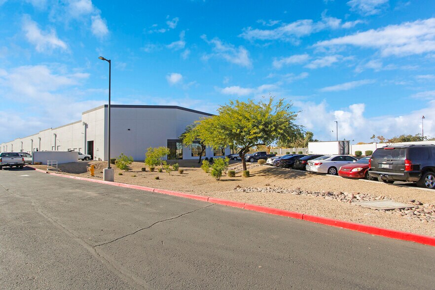 14131 N Rio Vista St, Peoria, AZ à louer - Photo de l’immeuble – Image 2 sur 18
