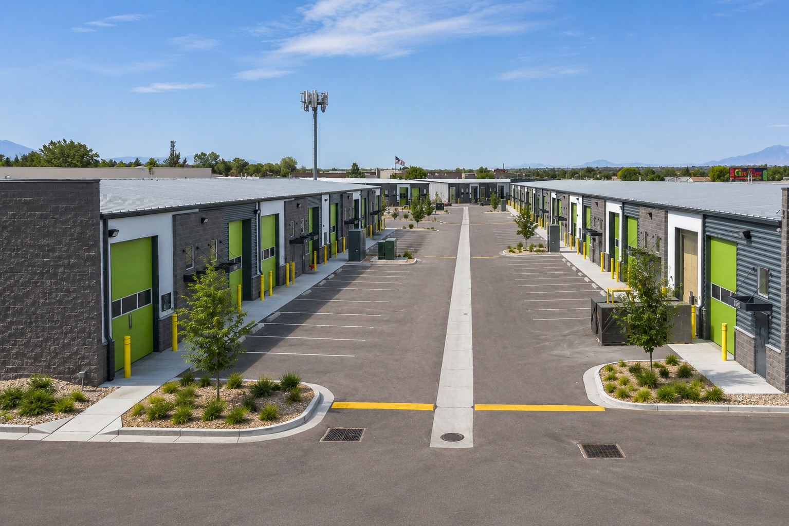 3747 W Parkway Blvd, West Valley City, UT à louer Photo de l’immeuble– Image 1 sur 10