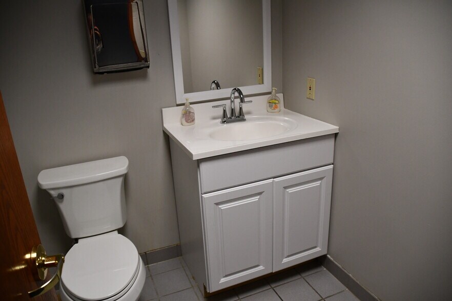 9211 Broadway, Merrillville, IN à louer - Photo intérieure – Image 3 sur 11