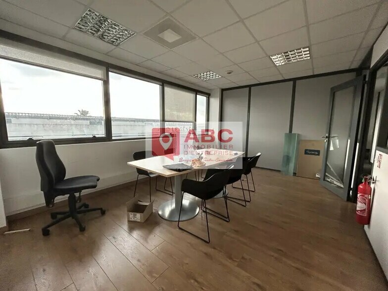 Bureau dans Montpellier à vendre - Photo de l’immeuble – Image 2 sur 10