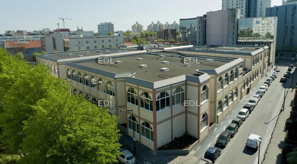 Industriel/Logistique dans Aubervilliers à louer - Photo de l’immeuble – Image 1 sur 2