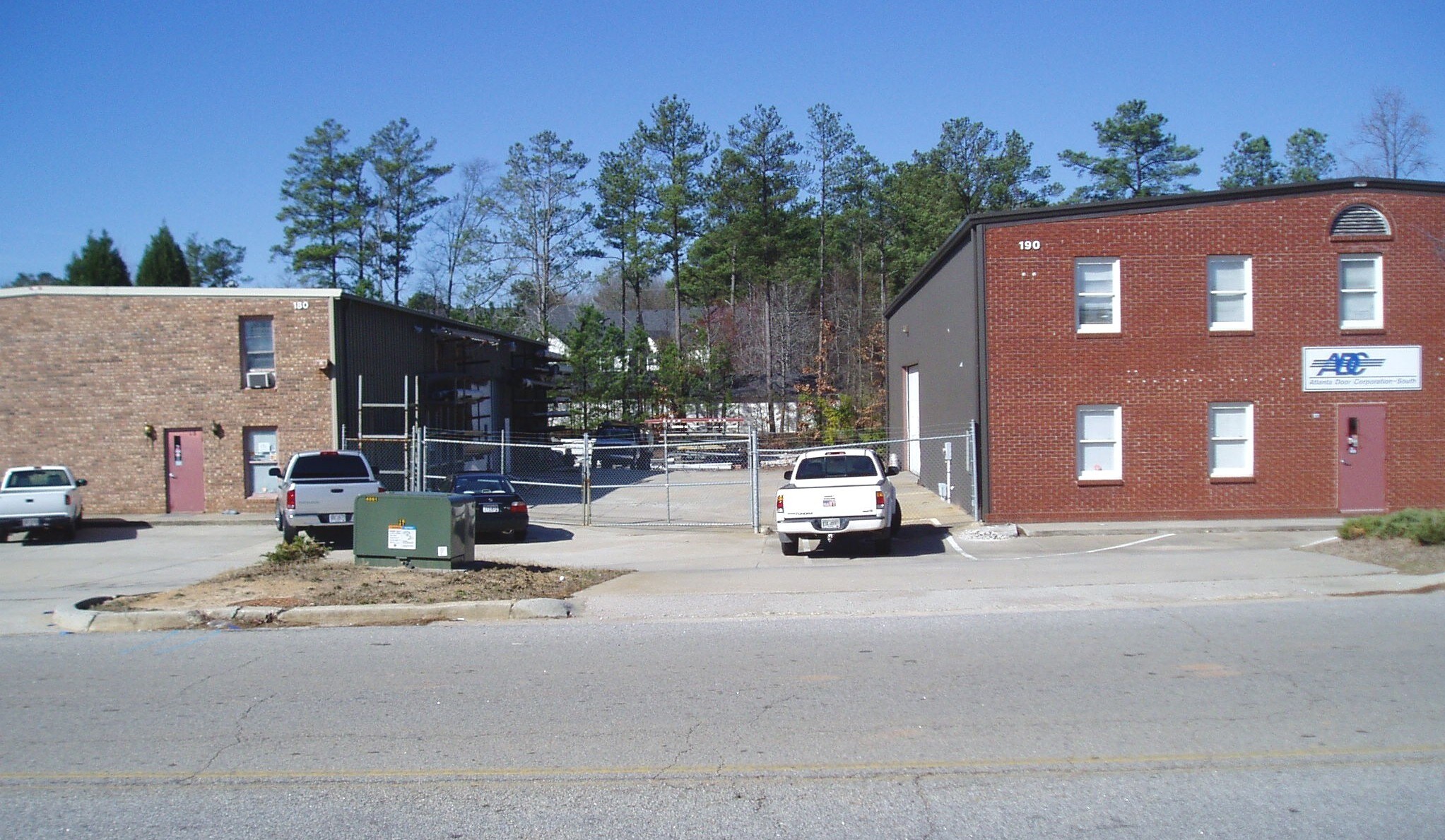 190 Industrial Way, Fayetteville, GA à vendre Photo principale– Image 1 sur 5
