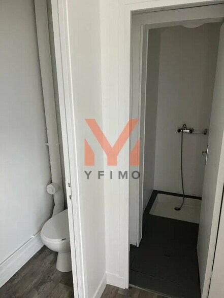 Local d’activités dans Coignières à louer - Photo intérieure – Image 3 sur 5