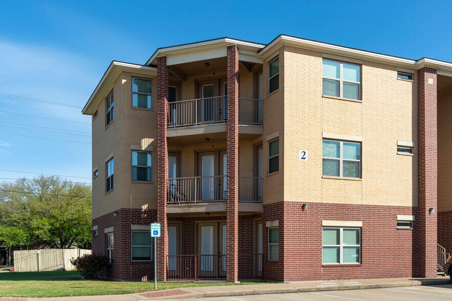 1915 Dartmouth St, College Station, TX à vendre - Photo de l’immeuble – Image 2 sur 10