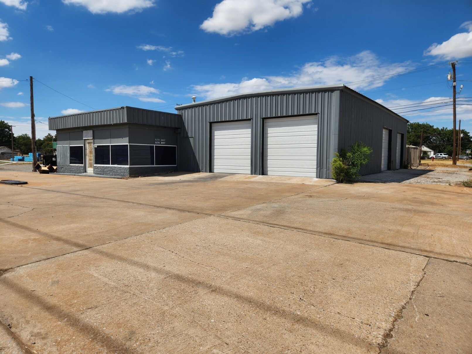 1301 NW Cache Rd, Lawton, OK à louer Photo de l’immeuble– Image 1 sur 25