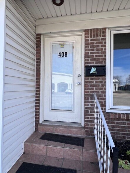 408-410 E Court Ave, Jeffersonville, IN à vendre - Photo de l’immeuble – Image 2 sur 5