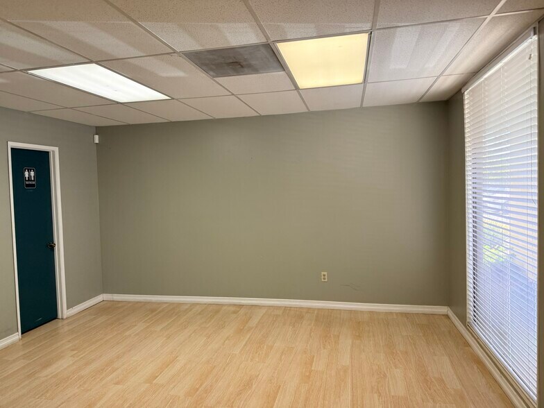 9655 Monte Vista Ave, Montclair, CA à louer - Photo de l’immeuble – Image 3 sur 9