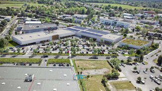 Plus de détails pour Local commercial à louer