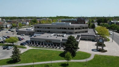 117 Centrepointe Dr, Ottawa, ON à louer - Vidéo sur l’annonce professionnelle 