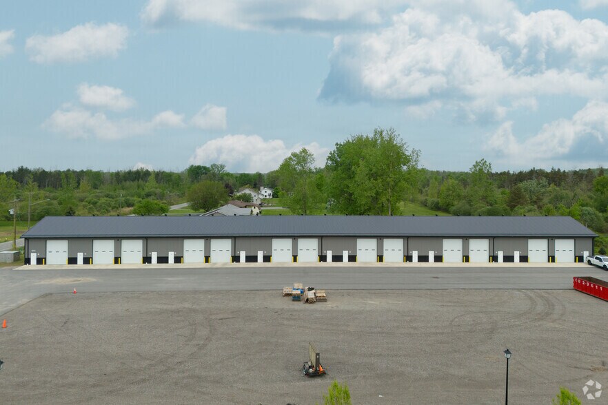 11668 Broadway St, Alden, NY à louer - Photo de l’immeuble – Image 3 sur 12