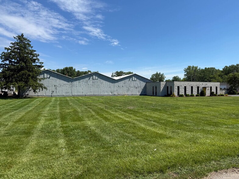 3060 South Ave, Toledo, OH à louer - Photo de l’immeuble – Image 3 sur 9