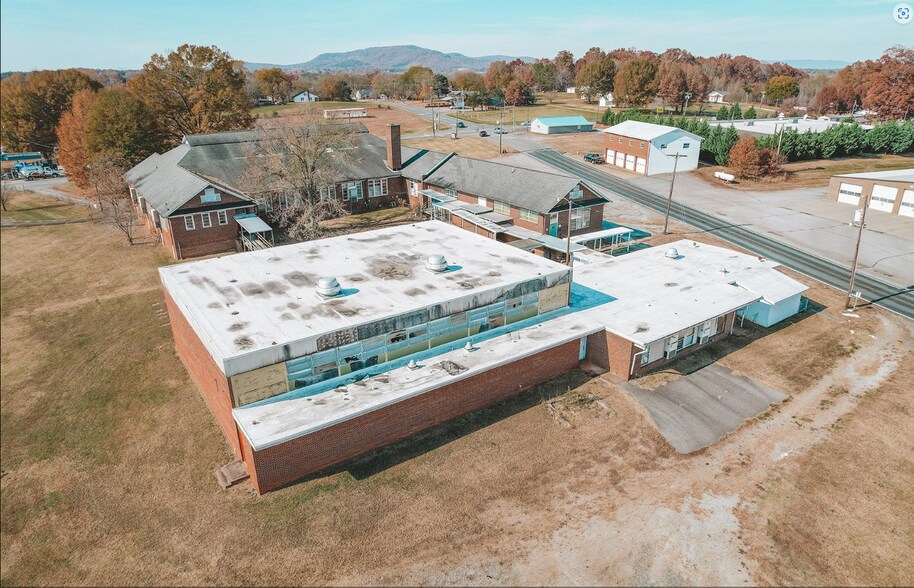 6125 NC Hwy 16 Hwy, Taylorsville, NC à vendre - Photo principale – Image 1 sur 3