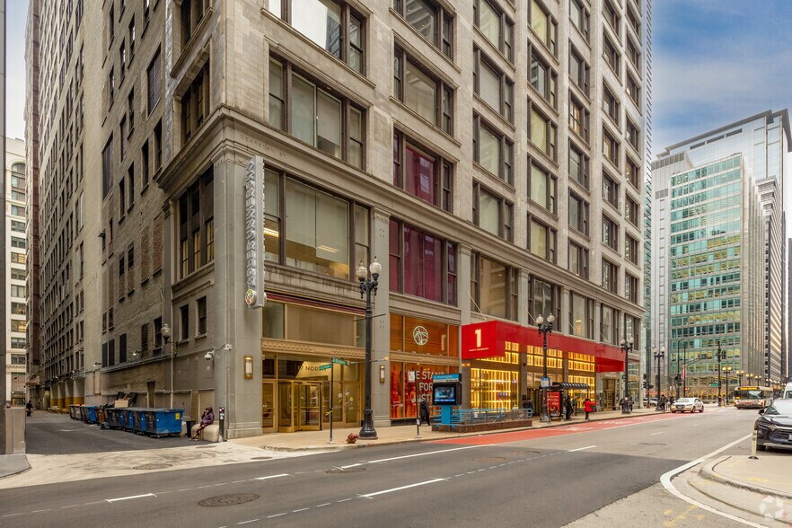 1 N Dearborn St, Chicago, IL à louer - Photo de l’immeuble – Image 2 sur 5