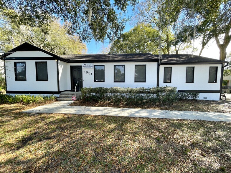 1851 University Blvd S, Jacksonville, FL à louer - Photo de l’immeuble – Image 2 sur 12