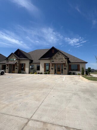 Plus de détails pour 17935 N Pennsylvania Ave, Edmond, OK - Bureau à louer