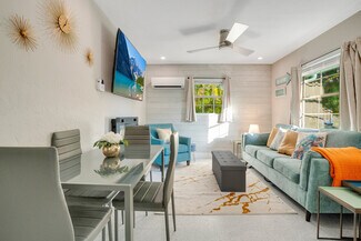 Plus de détails pour 571 Saint Judes Dr, Longboat Key, FL - Logement à vendre