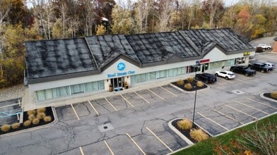 8346-8430 Richardson Rd, Commerce Township, MI à louer Photo de l’immeuble– Image 1 sur 3