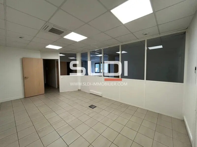 65 Rue Henri Depagneux, Limas à louer - Photo intérieure – Image 3 sur 9