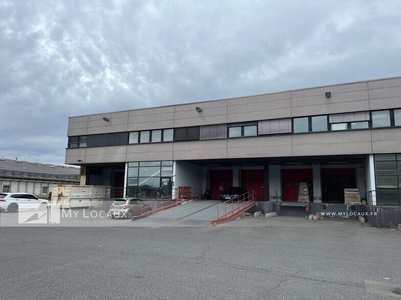Industriel/Logistique dans Gennevilliers à louer - Photo de l’immeuble – Image 1 sur 6