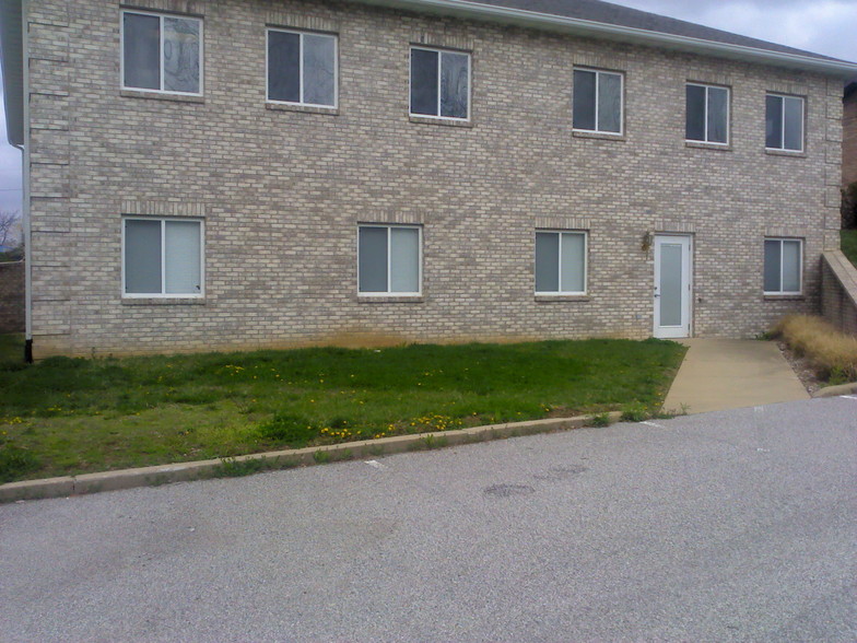 19 Emerald Ter, Swansea, IL à louer - Photo de l’immeuble – Image 3 sur 13