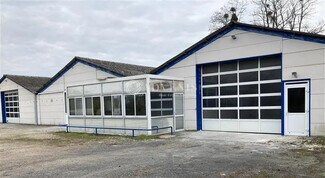 Plus de détails pour Local d'activités à louer